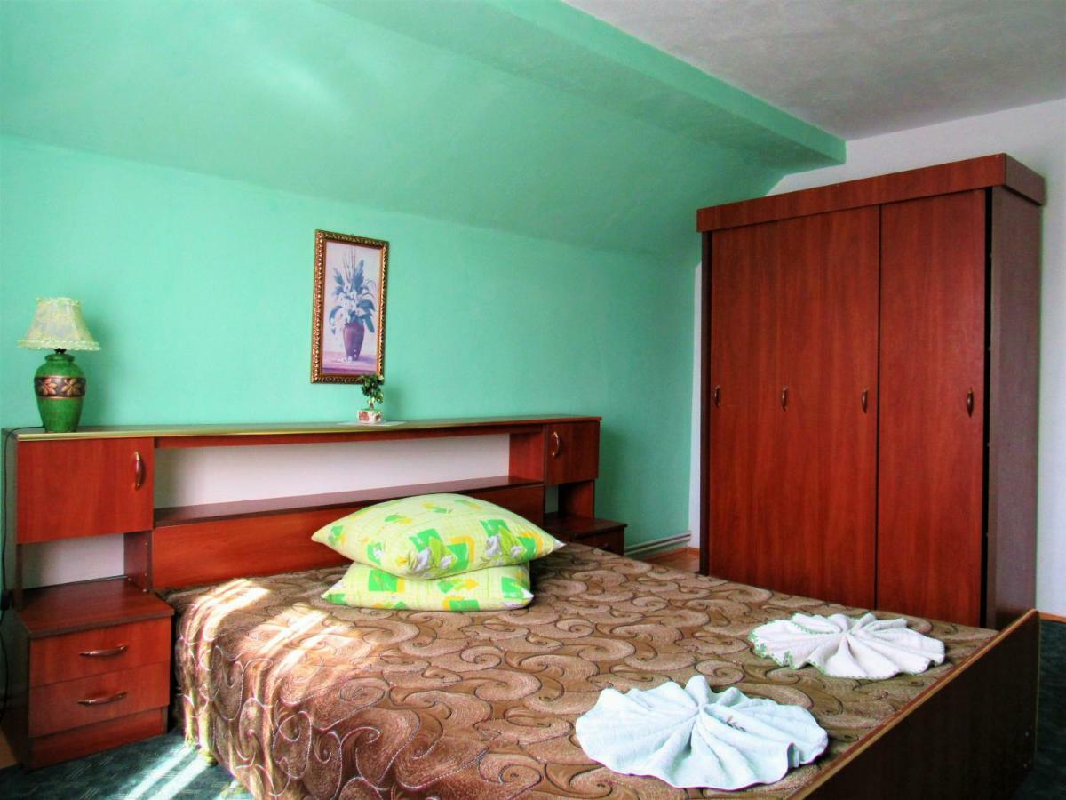 Відпочинок У Пронів Hotell Slavske Exteriör bild