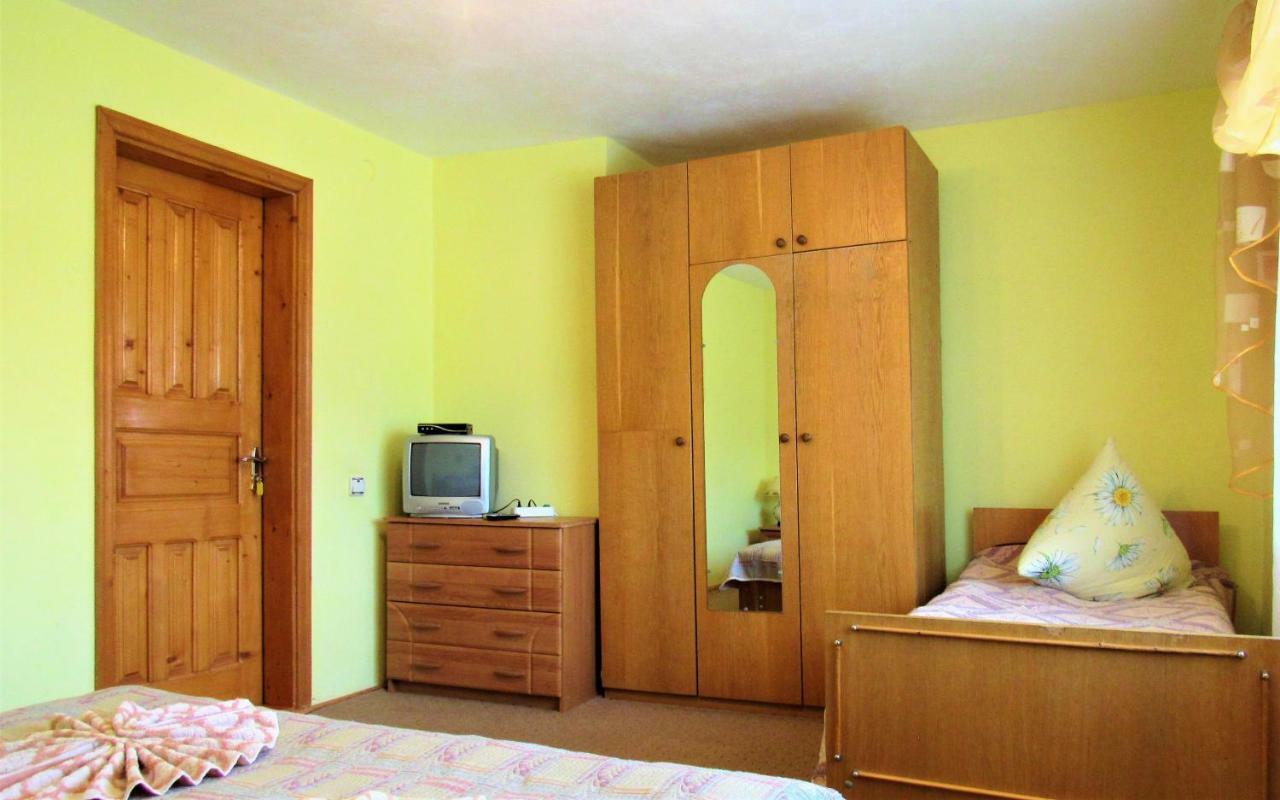 Відпочинок У Пронів Hotell Slavske Exteriör bild
